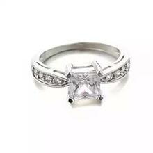 The Reflection Multi Faceted Ring -color: White Gold, Size: 6