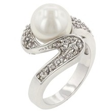 White Pearl Fashion Ring (size: 05) (pack Of 1 Ea)